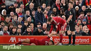 Giovanni Leoni Vows To Make Quick Return To Liverpool Following Injury On Debut Match