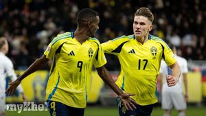 Gyokeres Supports Isak After His Transfer To Liverpool Amidst Controversy