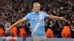 Manchester City Defeats Napoli 2-0 As Haaland Achieves Milestone Of 50 Champions League Goals