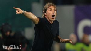 Hojlund Impresses On Napoli Debut Despite Late Pressure Concerns From Conte