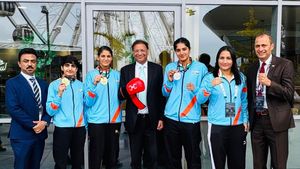 World Boxing Championships 2025: 2 Gold, 1 Silver and 1 Bronze - Indian Women Pugilists Celebrate Historic Success In Liverpool