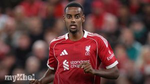 Isak Will Not Play Full Match Against Everton, Confirms Arne Slot