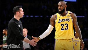 LeBron James May Decide His Future With Los Angeles Lakers As Coach JJ Redick Secures Extension