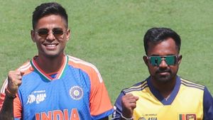 India vs Sri Lanka Live Streaming Asia Cup 2025: Where to Watch IND vs SL Super 4 Match in India, UK and USA Online?