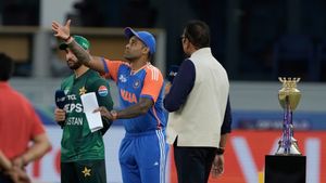 IND vs PAK Playing 11, Asia Cup 2025: India vs Pakistan Final Team News, Predicted Lineups