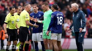 Moyes And Grealish Voice Frustration Over Referee Decisions In Merseyside Derby Loss