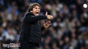 Napoli Looks To Strengthen Resilience Following Champions League Setback Against Manchester City