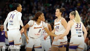 Phoenix Mercury Rally From 20-Point Deficit To Secure Overtime Victory Against Lynx