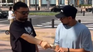 Rinku Singh, Kuldeep Yadav remake Reel on Dubai Streets amid Asia Cup, Video goes Viral as India duo ends IPL Rift