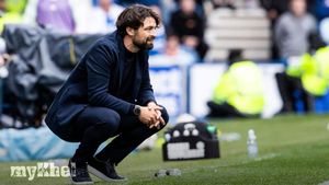 Rangers Sporting Director Kevin Thelwell Backs Coach Russell Martin Despite Early Season Struggles
