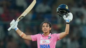 Smriti Mandhana breaks Virat Kohli record, becomes Fastest India player to score ODI Century
