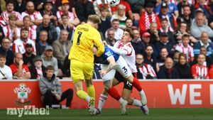 Southampton And Portsmouth Play To A Goalless Draw In Low-Key Derby Encounter