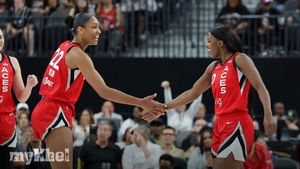 WNBA: Las Vegas Aces Achieve 14th Consecutive Victory; Indiana Fever Clinch Playoff Berth