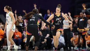 Phoenix Mercury And Las Vegas Aces Secure 2-1 Leads In WNBA Semifinals