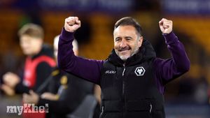 Vitor Pereira Aims To Lift Wolves' Spirits With EFL Cup Win Ahead Of Tottenham Clash