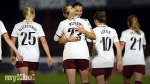 Arsenal Women Move To Top Of Women's Super League With 5-1 Victory Over West Ham
