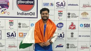 World Para Athletics 2025: Yogesh Kathuniya adds silver in F56 discus; Saudi sprinter Almasrahi sets blazing world record