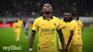 AC Milan Triumphs Over Fiorentina 2-1 With Leao's Late Penalty To Reach Serie A Summit