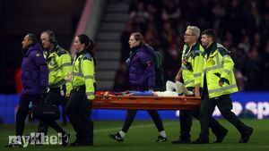 Sarina Wiegman Voices Concerns Regarding Michelle Agyemang's Knee Injury After Friendly Win