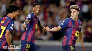 Barcelona Secures Dominant 6-1 Victory Over Olympiacos With Fermin Lopez's Hat-Trick