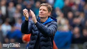 Crystal Palace Initiates Early Discussions With Oliver Glasner Regarding Contract Renewal