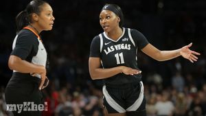 Dana Evans And Jewell Loyd Propel Aces To Comeback Win In WNBA Finals Opener