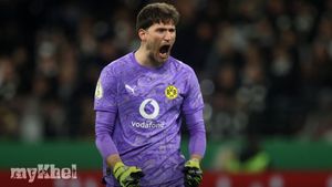 Borussia Dortmund Edges Eintracht Frankfurt In DFB-Pokal Through Penalty Shoot-Out Victory
