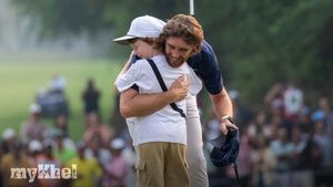Tommy Fleetwood Celebrates DP World India Championship Win With Son Frankie By His Side