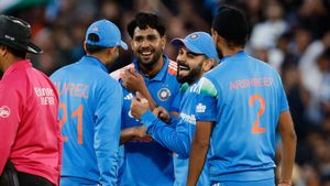 IND vs AUS: Absurd, Awful! Shashi Tharoor blasts India Team Management for picking 'Journeyman' Harshit Rana