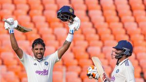 Indian Wicketkeepers Who Scored a Test Century: From Budhi Kunderan to MS Dhoni to Rishabh Pant to Dhruv Jurel