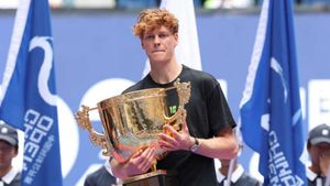 Sinner recovers from US Open disappointment with Beijing title