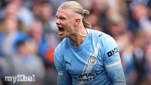 Manchester City Defeats Everton 2-0 As Erling Haaland Scores Twice To Secure Top Position