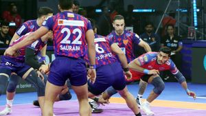PKL 2025: Ashu Malik continues fine form as Dabang Delhi reclaim top spot with comprehensive win over UP Yoddhas