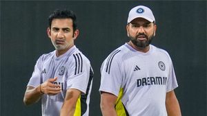 Rohit Sharma Ignores Gautam Gambhir, Credits Ex-Coach Rahul Dravid in Team India’s Recent Success