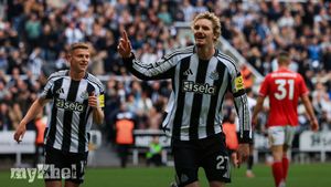 Newcastle United Secures 2-0 Victory Over Nottingham Forest As Guimaraes And Woltemade Excel