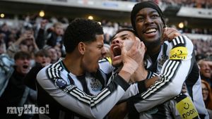 Newcastle United Triumphs 2-1 Against Fulham As Guimaraes Scores Late Winner