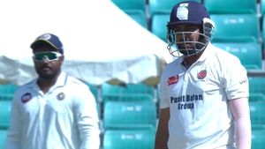 Prithvi Shaw out for a Duck, Maharashtra lose Three Wickets without a Run in Ranji Trophy Opener against Kerala