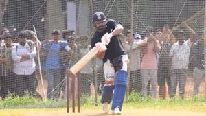Rohit Sharma breaks his own Lamborghini during practice at Shivaji Park, Video goes Viral