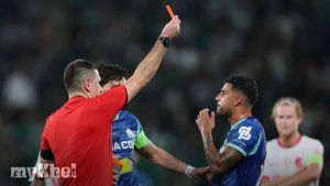 Sporting CP Comes From Behind To Defeat Marseille 2-1 As Emerson Receives Red Card; Atalanta Held By Slavia Prague