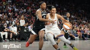 Las Vegas Aces Edge Phoenix Mercury In Thrilling WNBA Finals Game 1
