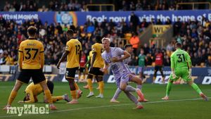 Wolves And Brighton Share Points After Van Hecke's Late Header In Premier League Clash