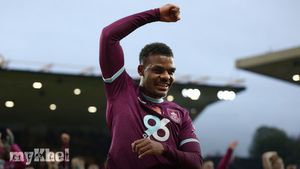 Wolves Suffer 3-2 Defeat To Burnley As Lyle Foster Scores Late Winner, Increasing Pressure On Vitor Pereira