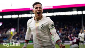 Chelsea Triumphs Over Burnley 2-0 As Neto And Fernandez Shine In Premier League Match