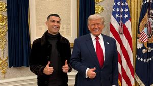 Why did Cristiano Ronaldo travel to USA after 11 years and meet Donald Trump?