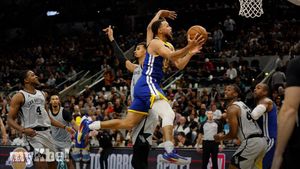Curry Emphasises Longevity After Tying Michael Jordan's NBA Record For Points