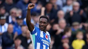 Rooney: Tuchel will 'definitely' consider Welbeck call-up for England