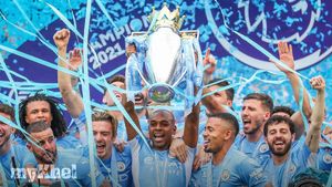 Fernandinho Announces Retirement After Celebrated Career In Football