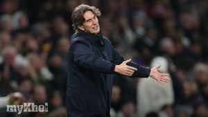 Frank Criticises Tottenham Fans For Unacceptable Booing During Fulham Defeat