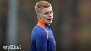 Ronald Koeman Highlights Kees Smit's Potential By Comparing Him To Pedri As World Cup Approaches
