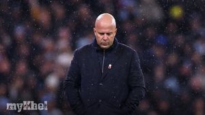Arne Slot Prioritises Team Performance Over Liverpool's Fading Title Hopes